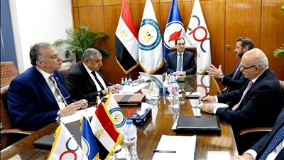 وزير البترول يتابع مع وفد «وورلى بارسونز» معدلات تقدم الأعمال بالمشروعات المشتركة 