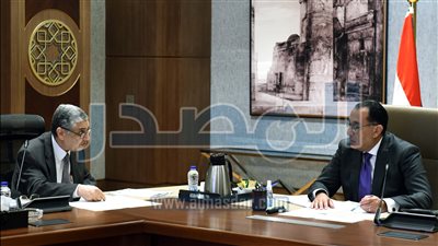رئيس الوزراء يتابع موقف تنفيذ مشروعات توليد الكهرباء من الرياح والهيدروجين الأخضر