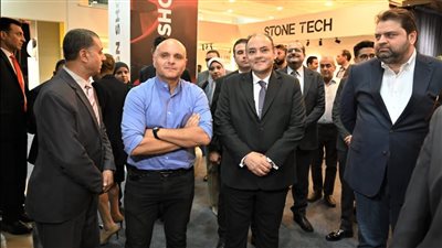 وزير التجارة والصناعة يفتتح الدورة الثامنة لمعرض «ديزاين شو» 