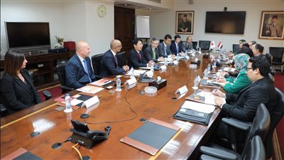 وزير المالية يبحث زيادة استثمارات شركة اليابان الدولية للتبغ في مصر
