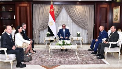 الرئيس السيسي يبحث التعاون مع شركة الخطوط الملاحية الفرنسية العالمية