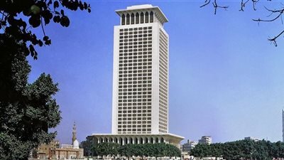 مصر ترحب بإعادة التمثيل الدبلوماسي بين قطر والإمارات