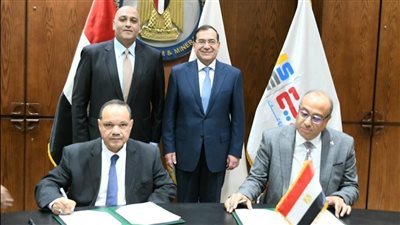 «البترول» تتعاون مع «تنمية المشروعات» لدعم المشروعات الصغيرة والمتوسطة