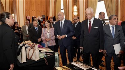 افتتاح معرض «اشتري فن مصري» للمشغولات الحرفية والتراثية 