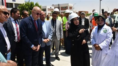 وزير الإسكان يتفقد محطة معالجة الصرف الصحي الثنائية بمدينة بنى سويف الجديدة 