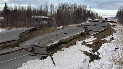 زلزال بقوة 7.4 درجة يضرب ولاية ألاسكا الأمريكية.. وتحذير من تسونامي