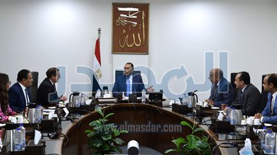 رئيس الوزراء يتابع مستجدات مشروع إنتاج حامض الفوسفوريك بـ «أبوطرطور»