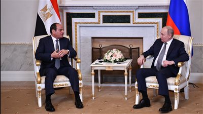 الرئيس السيسي يؤكد لنظيره الروسي الحرص على تعزيز التعاون الثنائي بين البلدين