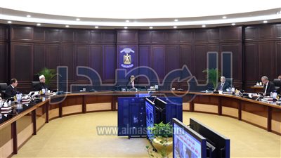 الحكومة تعلن بيع أراضي بقيمة 2 مليار دولار خلال 6 أشهر