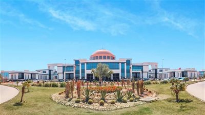 منح دراسية كاملة لأوائل الثانوية العامة بمدينة زويل