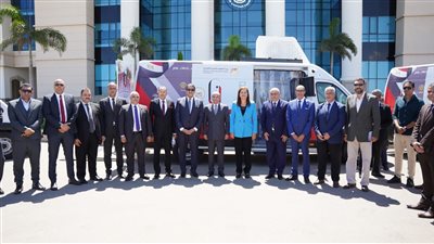بدء تشغيل 10 سيارات توثيق متنقلة جديدة بالإسكندرية ومطروح