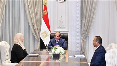 السيسي يوجه بمواصلة تقديم كافة أوجه الدعم لأصحاب الحرف التراثية