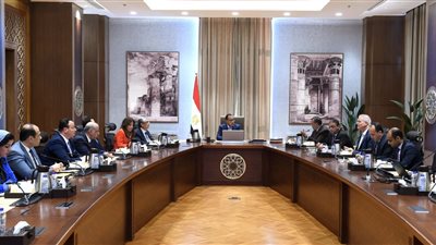 مصر تتلقي عرضًا لإقامة محطة للهيدروجين الأخضر بصادرات مستهدفة مليار دولار سنويًا