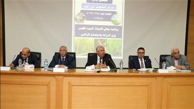 «القصير» يوجه بإعادة تجارب زراعة محاصيل جديدة بسبب التغيرات المناخية 