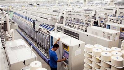 شركة العربية وبولفارا للغزل تتوقف عن العمل بسبب إضراب العمال