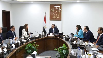 مدبولي يتابع موقف تسكين الموظفين في المقار الجديدة بالحي الحكومي بالعاصمة الإدارية