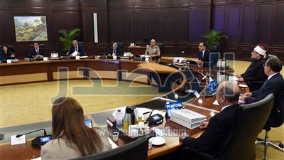 «المصرية للاتصالات» تتعاقد على توفير الألياف الضوئية لمشروع تطوير منطقة شق الثعبان 