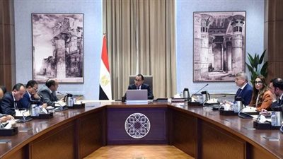 رئيس الوزراء يبحث إجراءات تنفيذ حزمة الحوافز الجديدة للاستثمار الصناعي