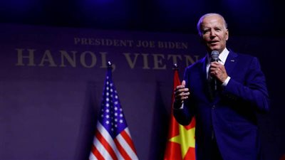 أمريكا وفيتنام توقعان شراكة في مجال أشباه الموصلات