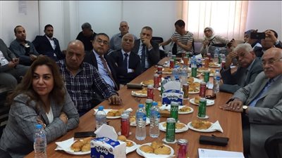 وزير قطاع الأعمال: 1.5 مليار جنيه استمارات تطوير شركة دمياط للغزل والنسيج