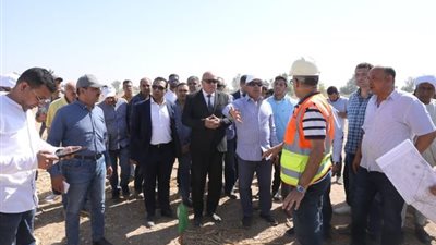 وزير النقل يتابع انطلاق أعمال تنفيذ الخط الثالث لشبكة القطار الكهربائي السريع