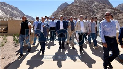 رئيس الوزراء يتفقد مشروع إنشاء المنتجع السياحي الجبلي بسانت كاترين