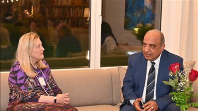 وزير قطاع الأعمال يبحث تعزيز مجالات التعاون المشترك بين مصر وسويسرا 
