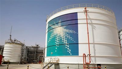 السعودية ترفع سعر الخام العربي الخفيف لآسيا مجددا في نوفمبر