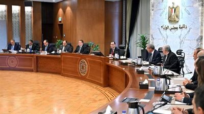 الحكومة تعلن عن مبادرة لخفض أسعار السلع الأساسية 