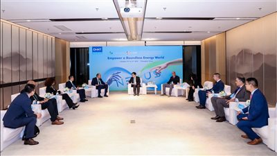  «اقتصادية قناة السويس» تشارك في المنتدى الدولي لمجموعة تشينت CHINT بشنغهاي