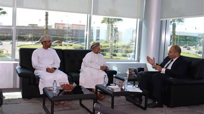 جهاز حماية المنافسة يبحث تعزيز التعاون مع نظرائه في العراق وعمان