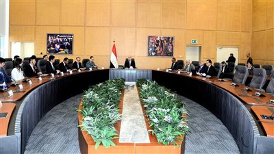 وزير الإسكان يبحث مع أسطورة العقارات باليابان توطين التكنولوجيات الحديثة فى مصر