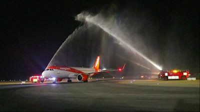 مطار سفنكس الدولي يستقبل أولى رحلات «إيزي جيت» القادمة من لندن