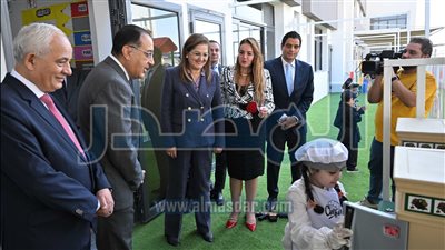 رئيس الوزراء يفتتح مجمع المدارس بالقرية الكونية بحدائق أكتوبر