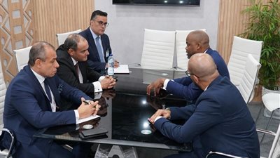 وزير التجارة يبحث تعزيز التعاون مع نظرائه من كينيا وساحل العاج ورواندا