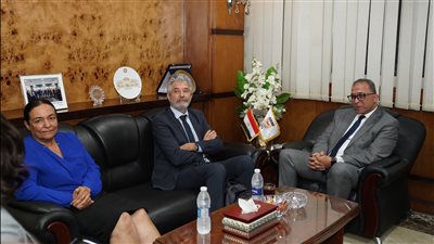 «التخطيط القومي» يبحث فرص التعاون مع معهد دراسات الاقتصاد الزراعي الفرنسي 