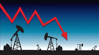 النفط يهبط بأكثر من 4% بعد تأجيل اجتماع أوبك +