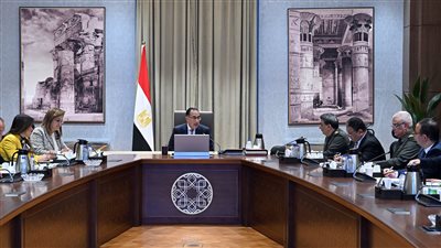 «مدبولي» يتابع الموقف التنفيذي لمشروعات «حياة كريمة» وسداد مستحقات المقاولين