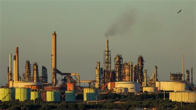 تعهد من 50 شركة نفطية عالمية بالتخلص من الكربون بحلول 2050