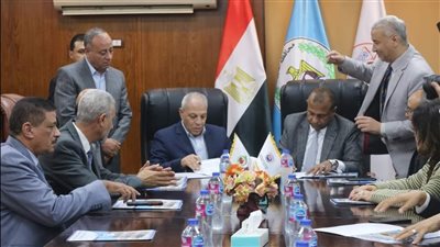 بروتوكول تعاون لإنشاء المرحلة الثالثة من مجمع الصناعات الصغيرة بأسيوط