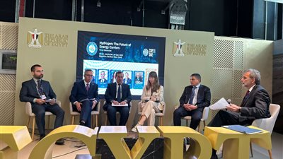 وزير البترول يترأس الجلسة النقاشية عن الهيدروجين ومستقبل موارد الطاقة