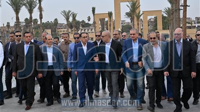 رئيس الوزراء يتابع سير العمل بمشروع حدائق الفسطاط 
