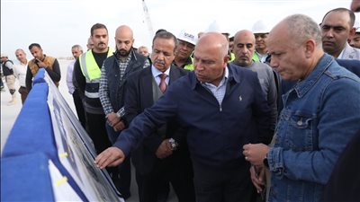 وزير النقل يتابع تقدم معدلات تنفيذ مشروع تطوير ميناء السخنة 