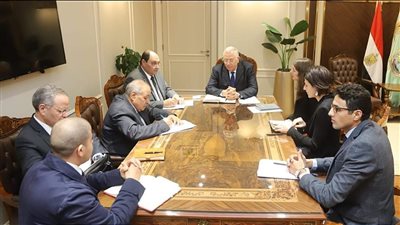 وزير الزراعة يبحث تعزيز التعاون المشترك مع الوكالة الفرنسية للتنمية 
