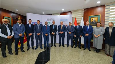 رئيس البريد المصري يؤكد عمق العلاقات بين مصر وسريلانكا