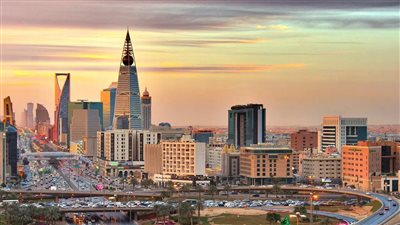  تثبيت أسعار الفائدة في الإمارات وقطر بعد قرار الفيدرالي الأمريكي