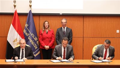«الاتصالات» توقع مذكرات تفاهم مع 30 شركة لبناء القدرات الرقمية للشباب