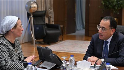  «مدبولي» يتابع مع وزيرة البيئة نتائج المشاركة في مؤتمر COP28 بدبي 