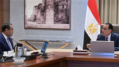  «مدبولي» يكلف بسرعة تسليم المرحلتين الثانية والثالثة من وحدات زهرة العاصمة للموظفين 