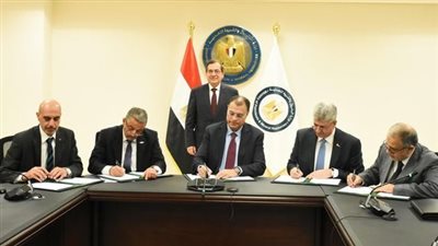 توقيع مذكرة تفاهم لإمداد مشروع شمال أبوقير للمغذيات الزراعية بالهيدروجين الأخضر